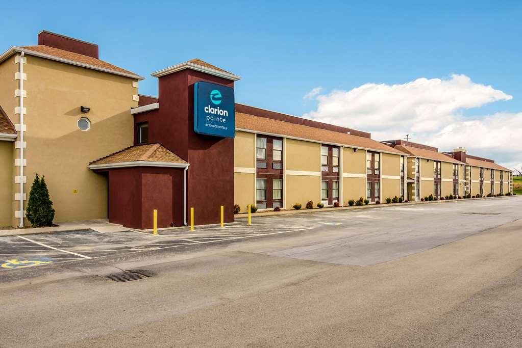 Clarion Pointe Hotel Abingdon Exterior photo